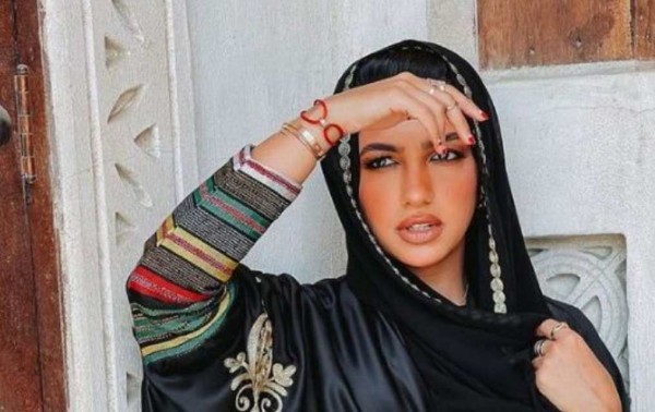 من هي نجلاء الودعاني ويكيبيديا عمرها، زوجها، ديانتها، أصلها