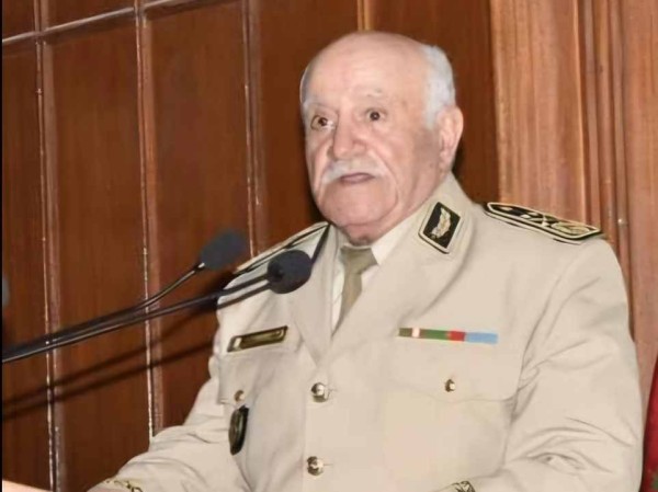 من هو اللواء مصطفى سماعلي ويكيبيديا زوجته ابناءه اصله