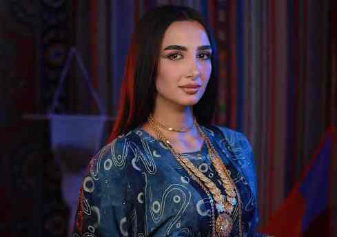 من هي نازك العلي ويكيبيديا كم عمرها السيرة الذاتية